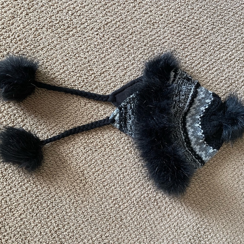 Hat - Picture 2 of 8